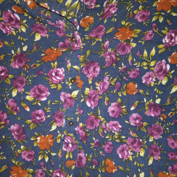 Zara Basic Small blouse - Picture 5 of 5